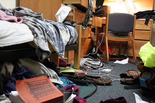 messy dorm room bed bugs